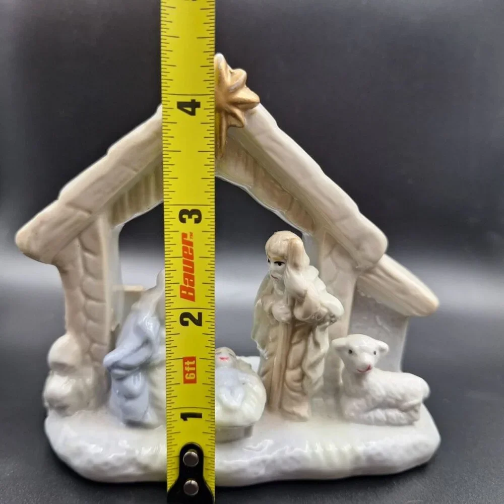 Ceramic Nativity Scene Star Lamb Baby Jesus Religious Holiday Birth Savior Smile
